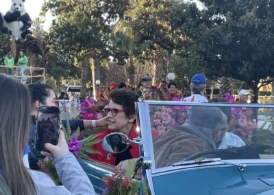 Pasadena Star-News: ‘I will always remember it’: Grand Marshal Billie Jean King draws cheers riding high in Rose Parade